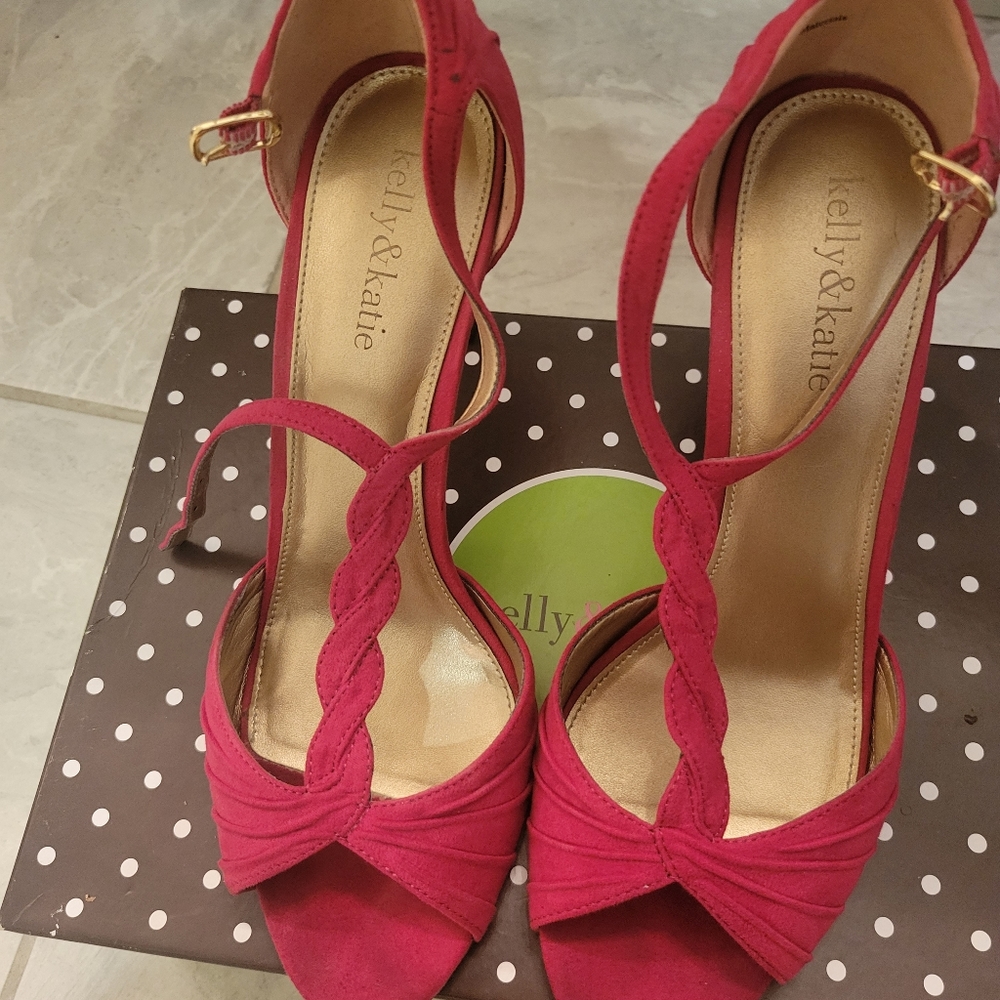 Kelly & Katie Women's Magenta high heel sandals in color magenta size 10 - Picture 5 of 11
